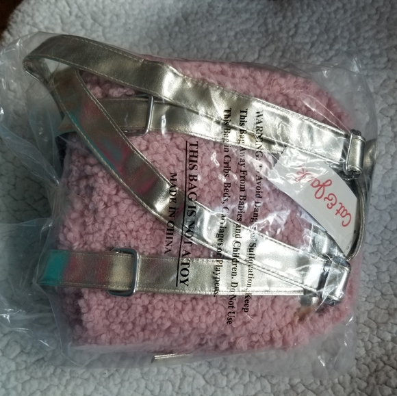 Cat & jack sherpa backpack - Picture 3 of 3